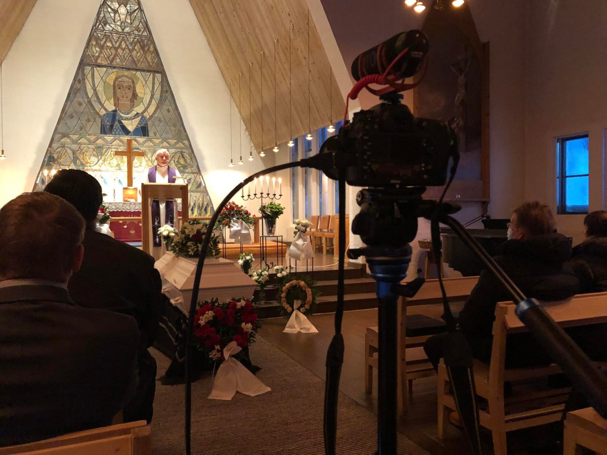 Direktesending fra begravelse i Vardø&nbsp;Kirke